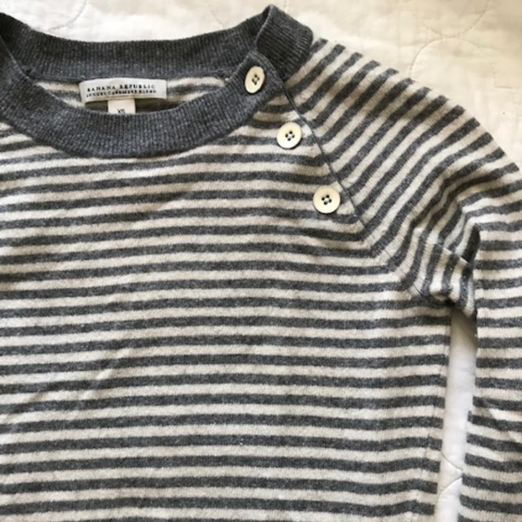 Gap Gray Stripe Cashmere Blend Sweater - Picture 2 of 3